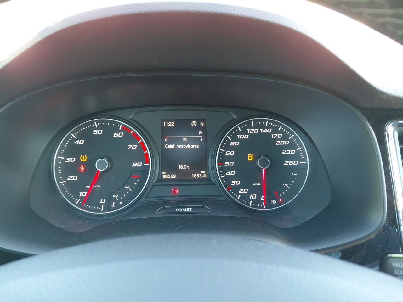 SEAT - 25