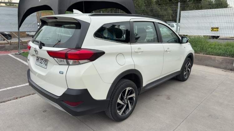 TOYOTA - 4