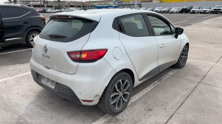 RENAULT - 3