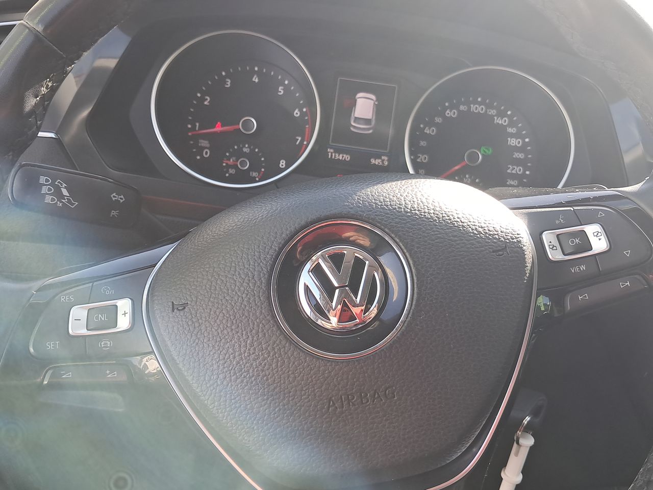 VOLKSWAGEN - 24