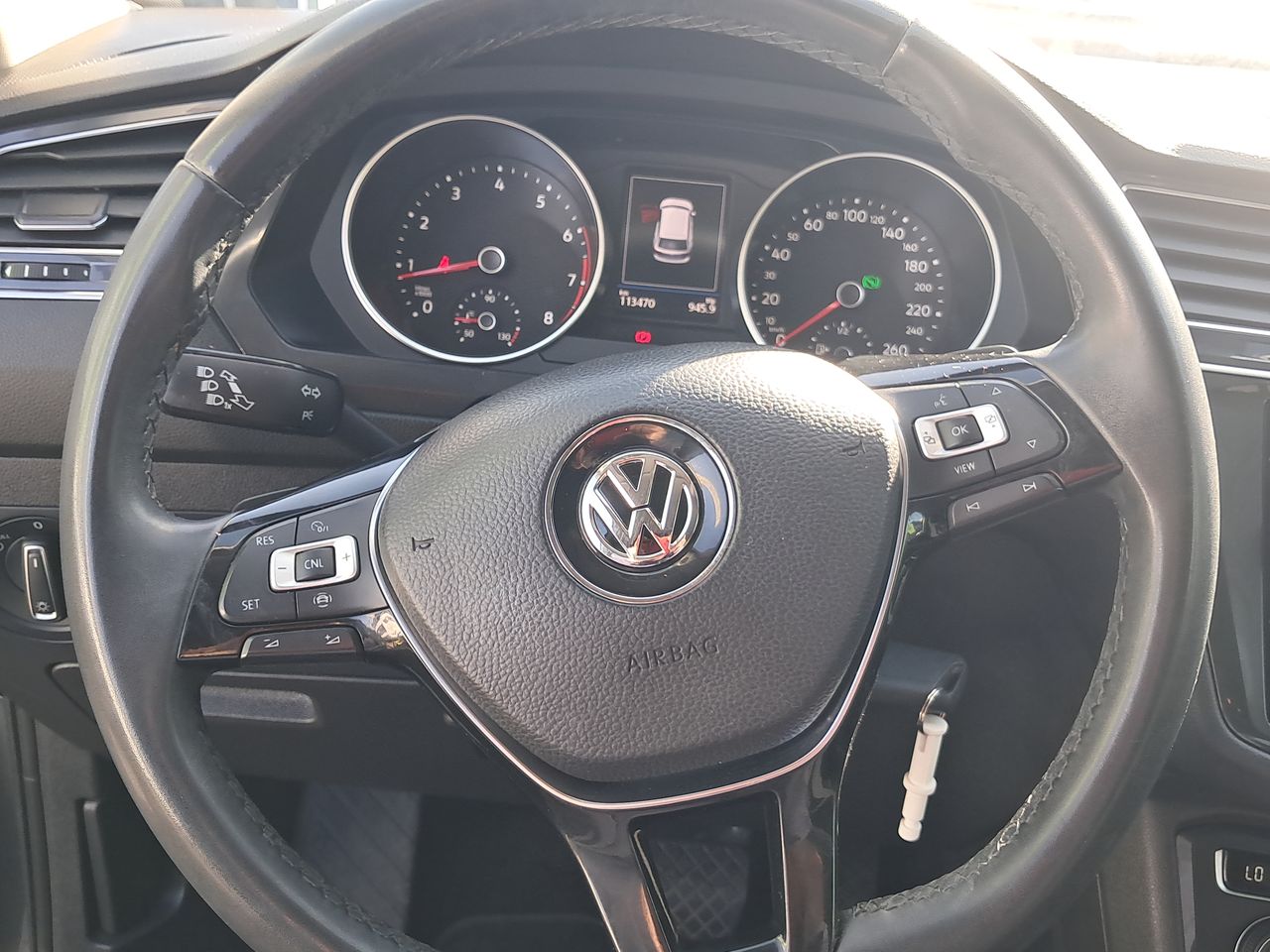 VOLKSWAGEN - 23