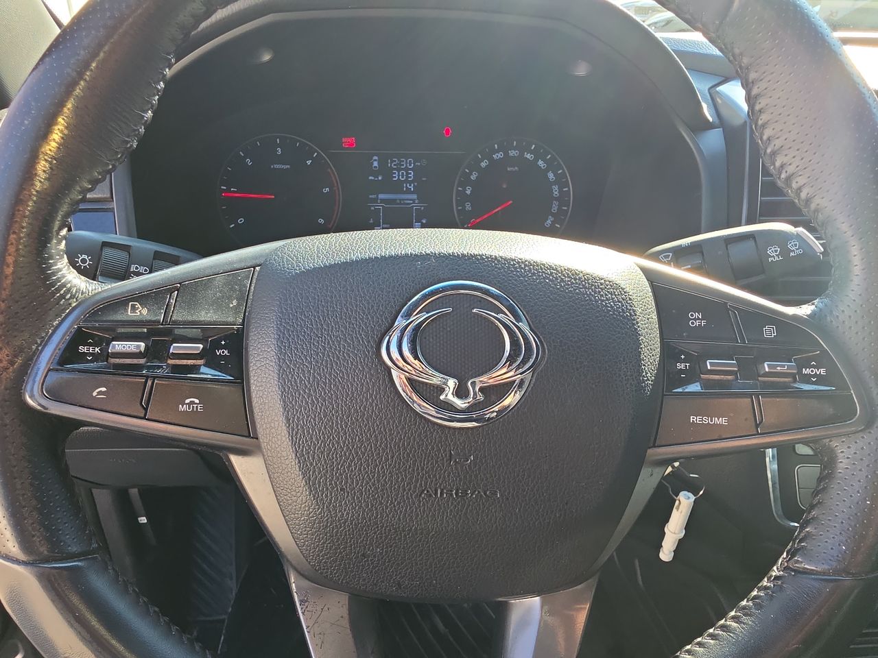 SSANGYONG - 18