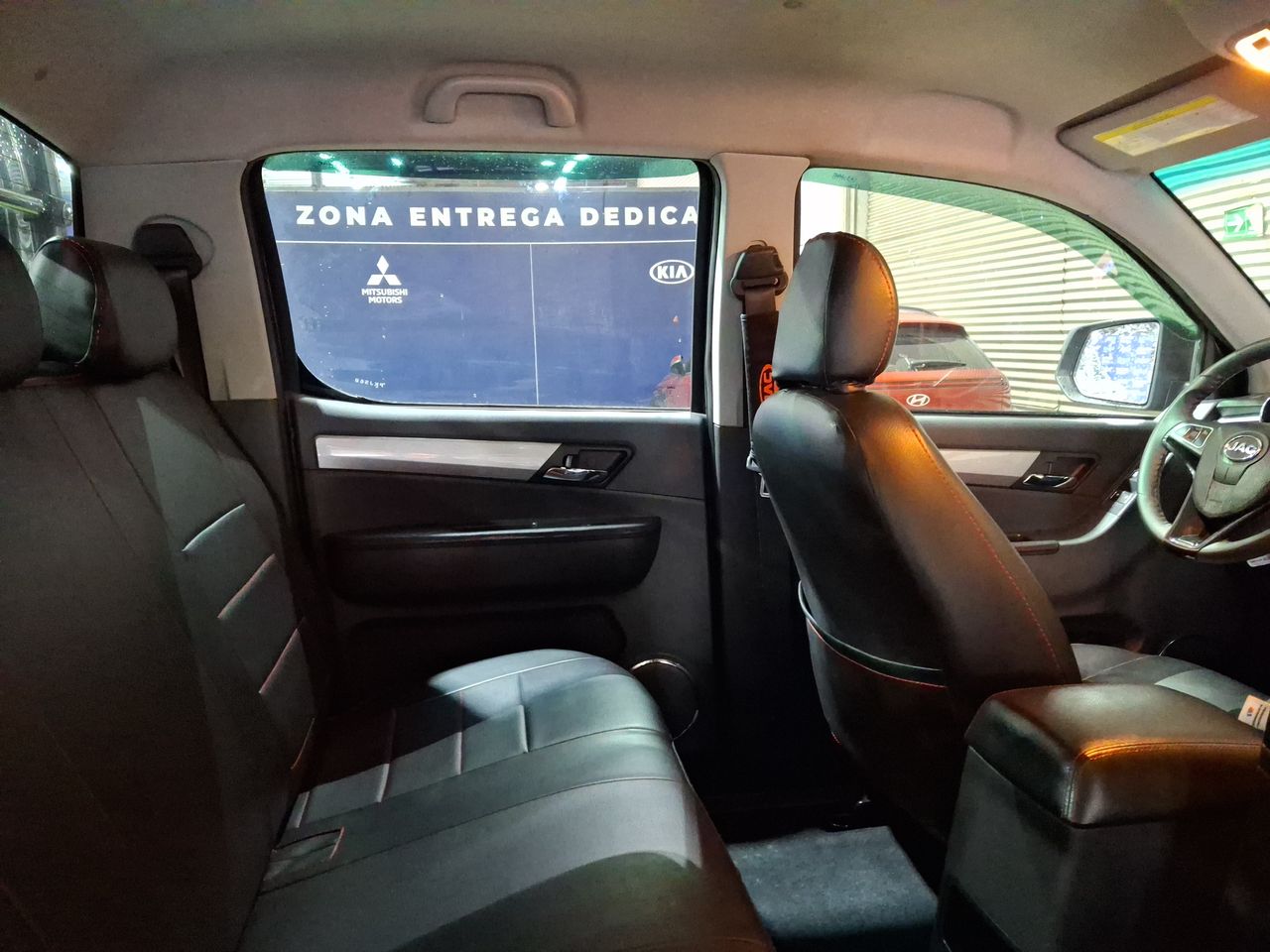 JAC T8 — foto 8 de 25
