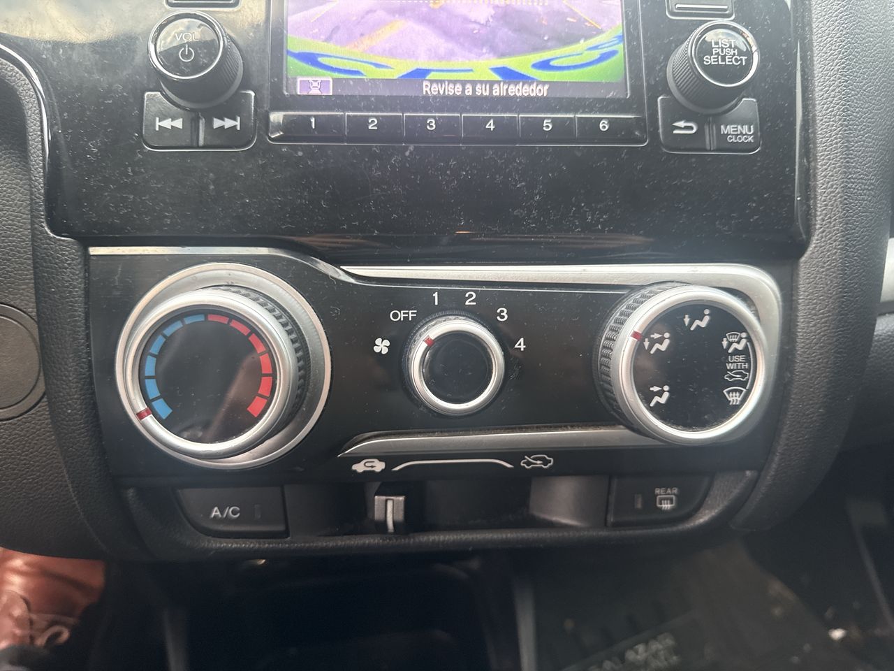 Honda WR-V — foto 30 de 35