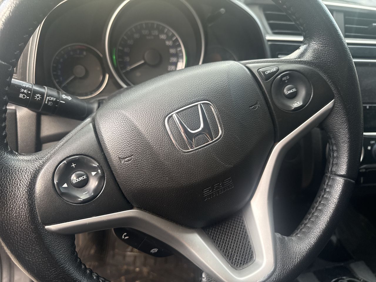 Honda WR-V — foto 23 de 35