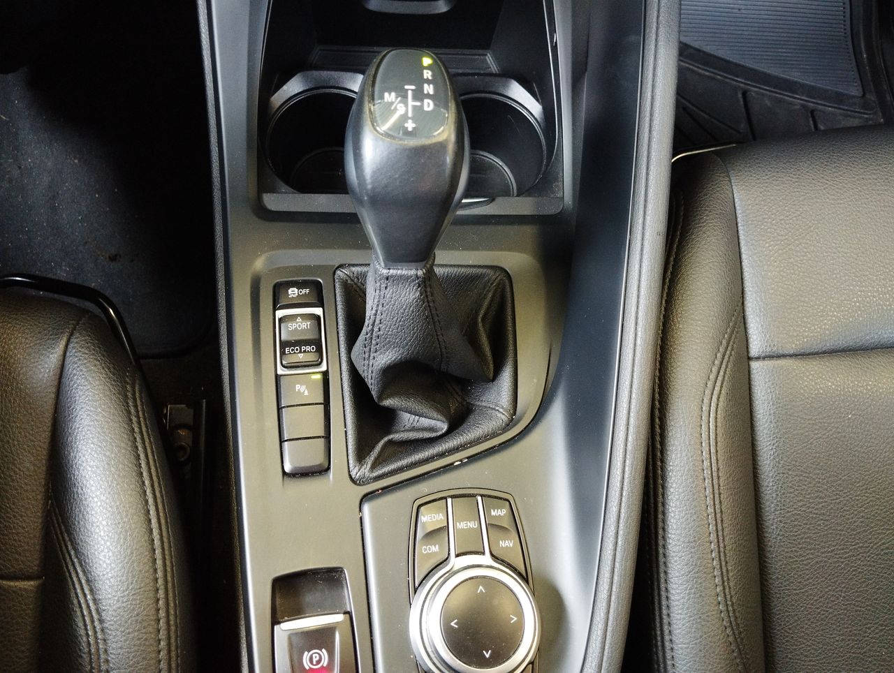 BMW - 30