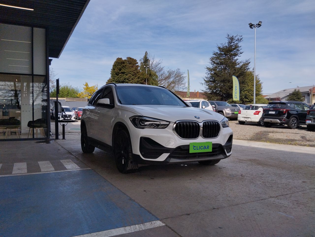 BMW - 4