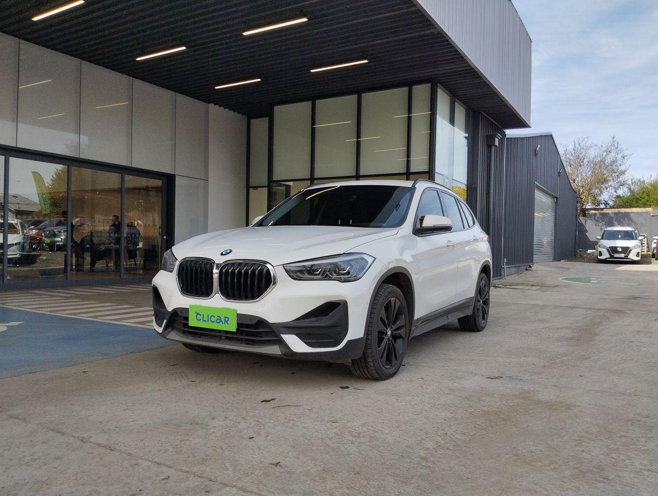 BMW - 5