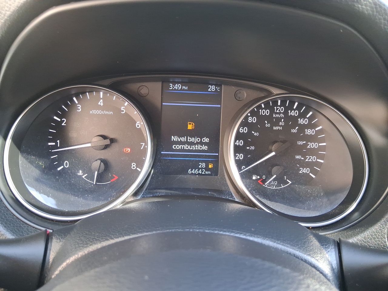 NISSAN - 22