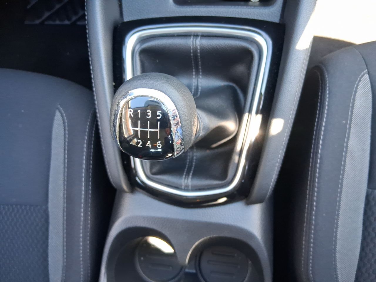 NISSAN - 26