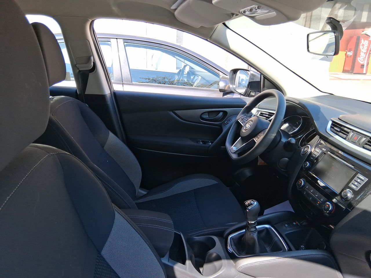 NISSAN - 12