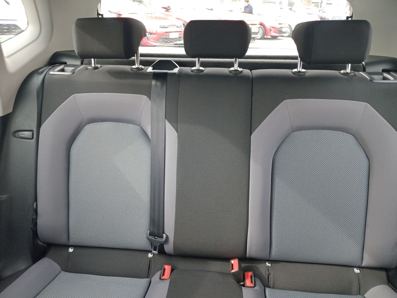 SEAT - 25