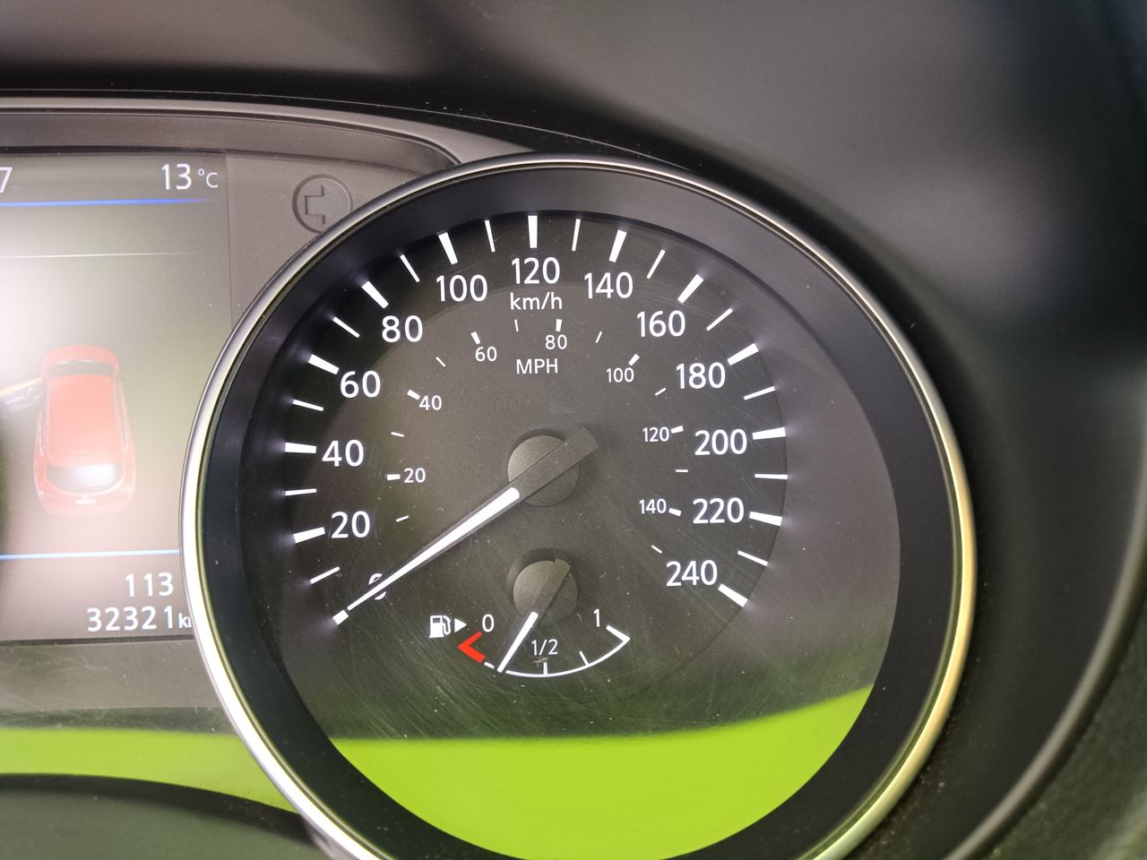 NISSAN - 26