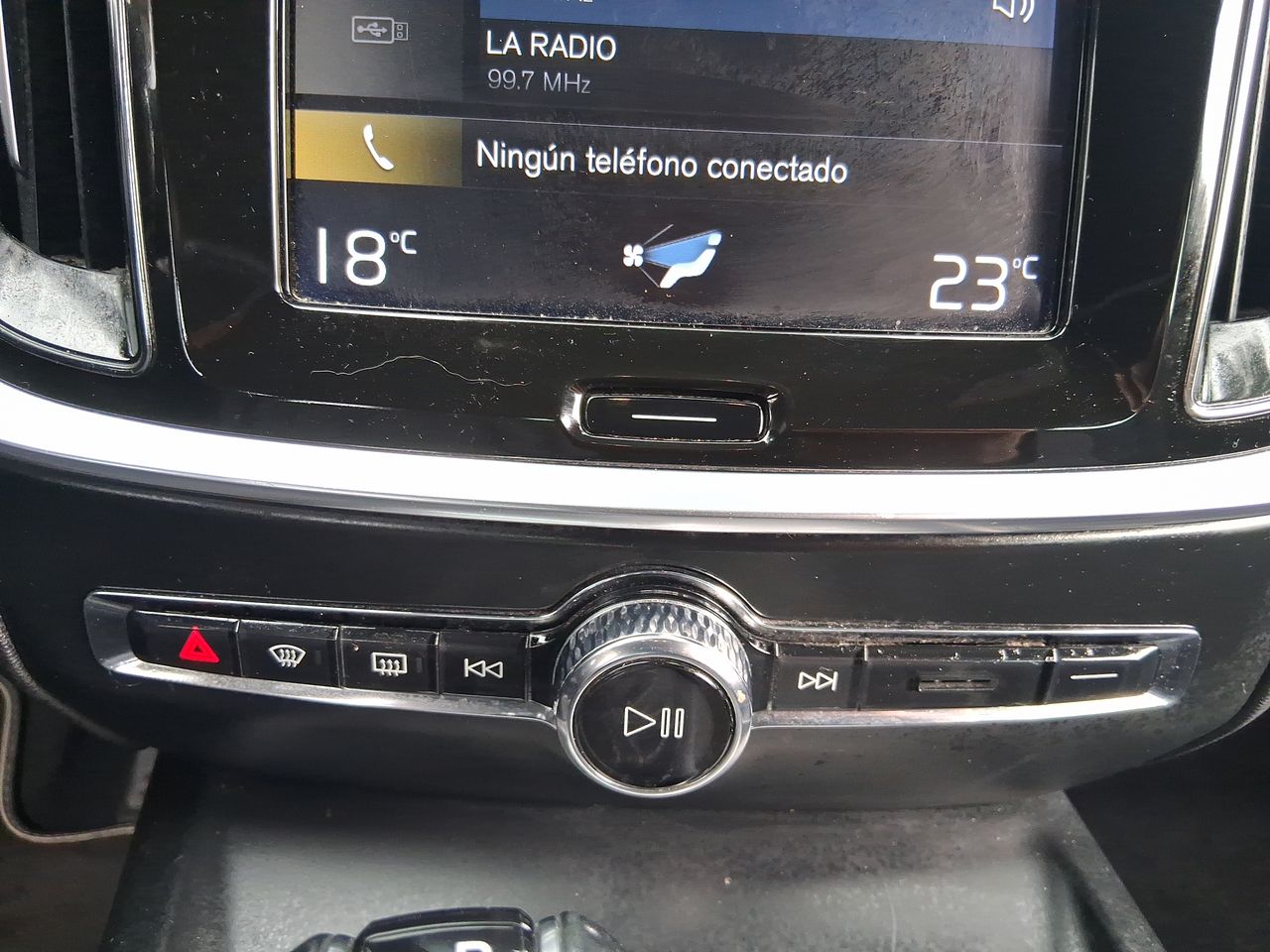 VOLVO - 30