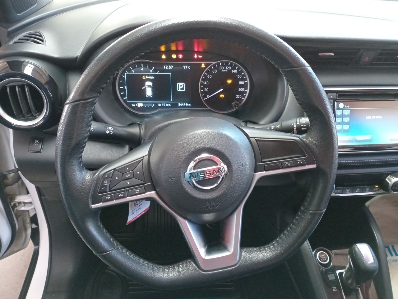 NISSAN - 26