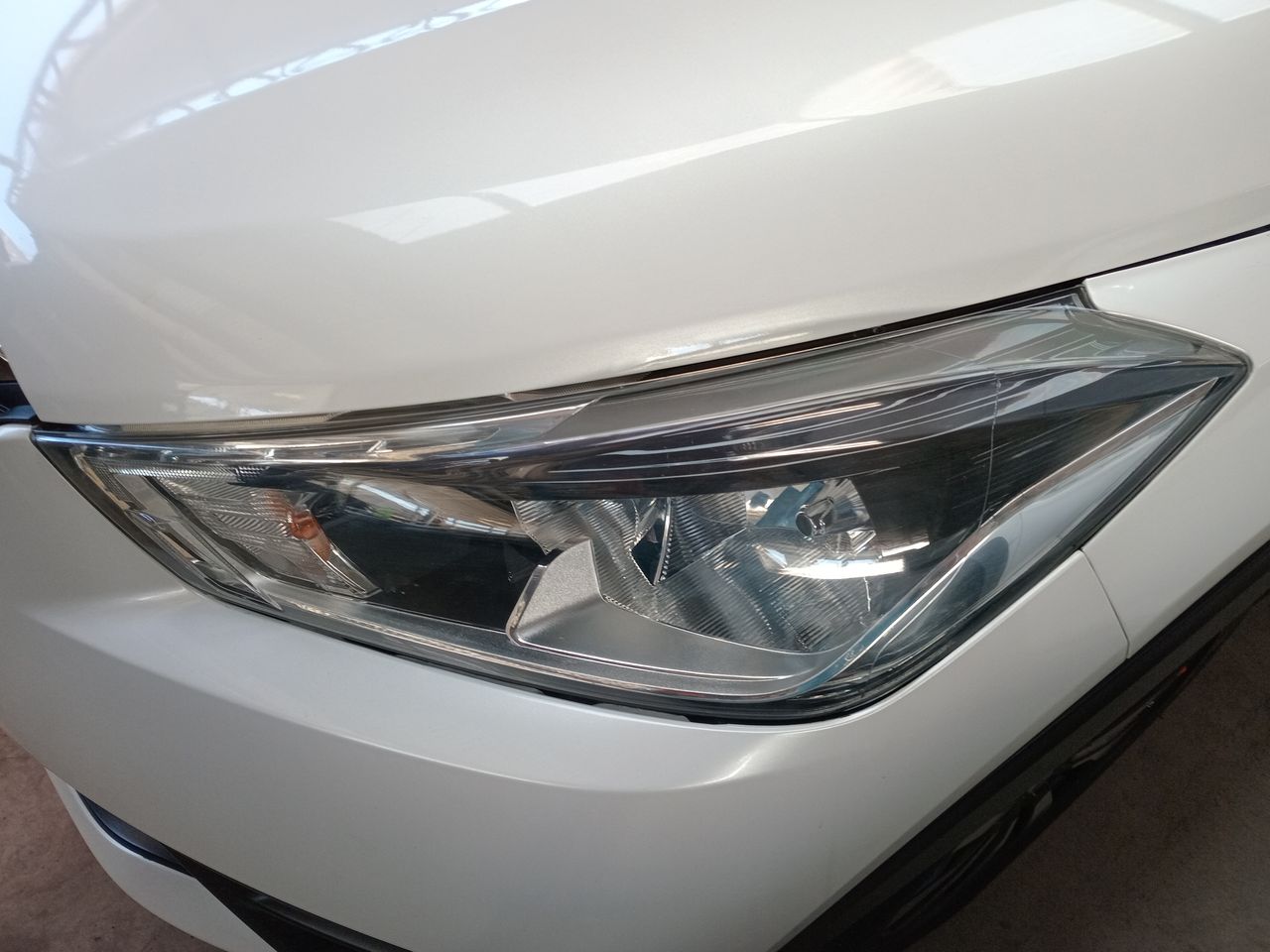 NISSAN - 19