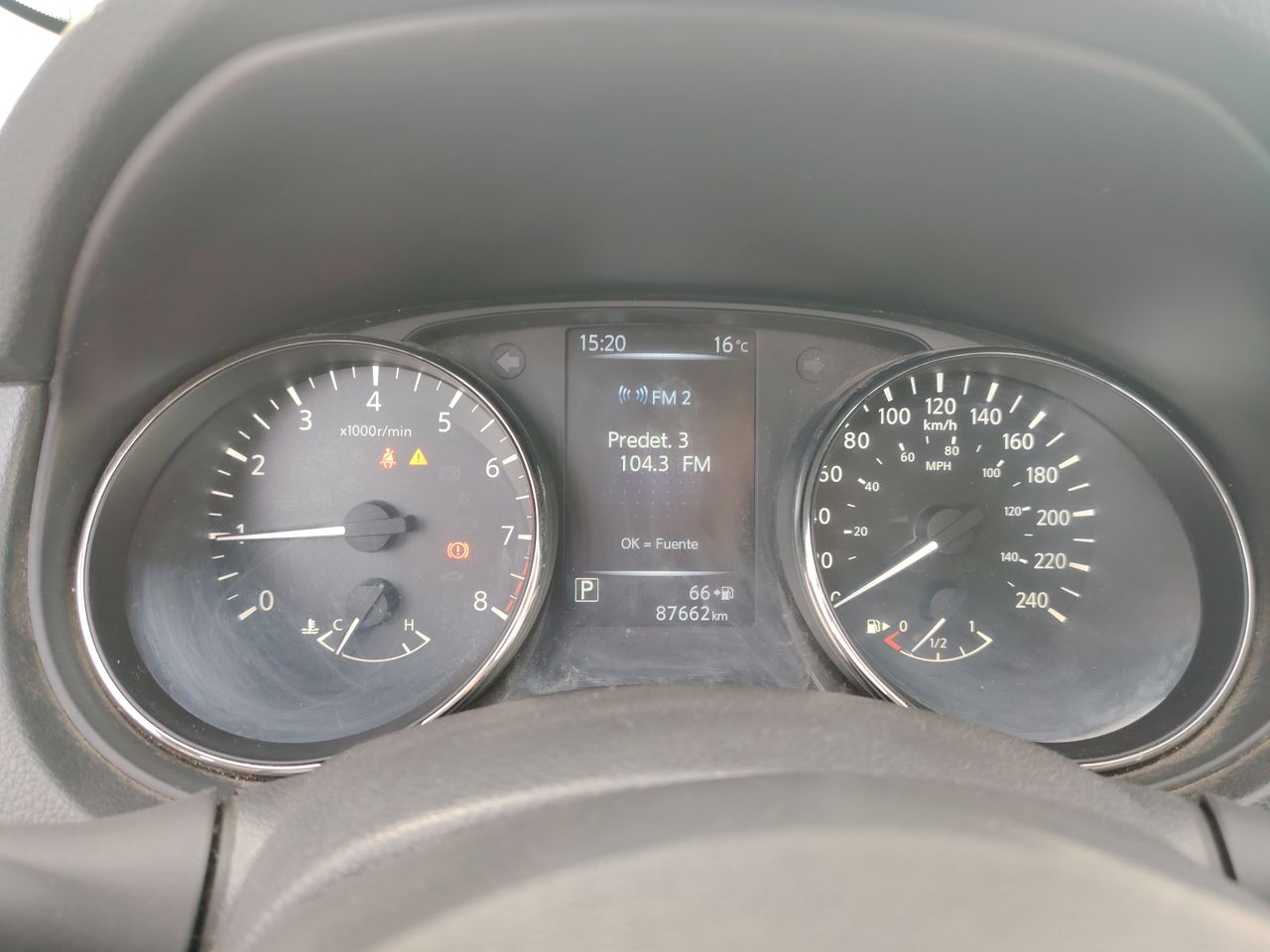 Nissan X-Trail — foto 17 de 26