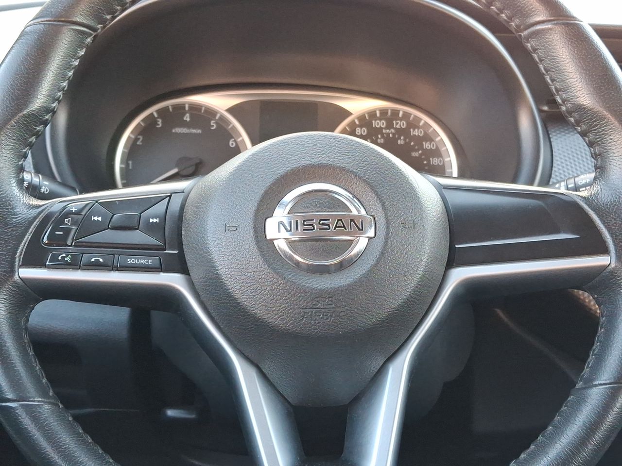 NISSAN - 25
