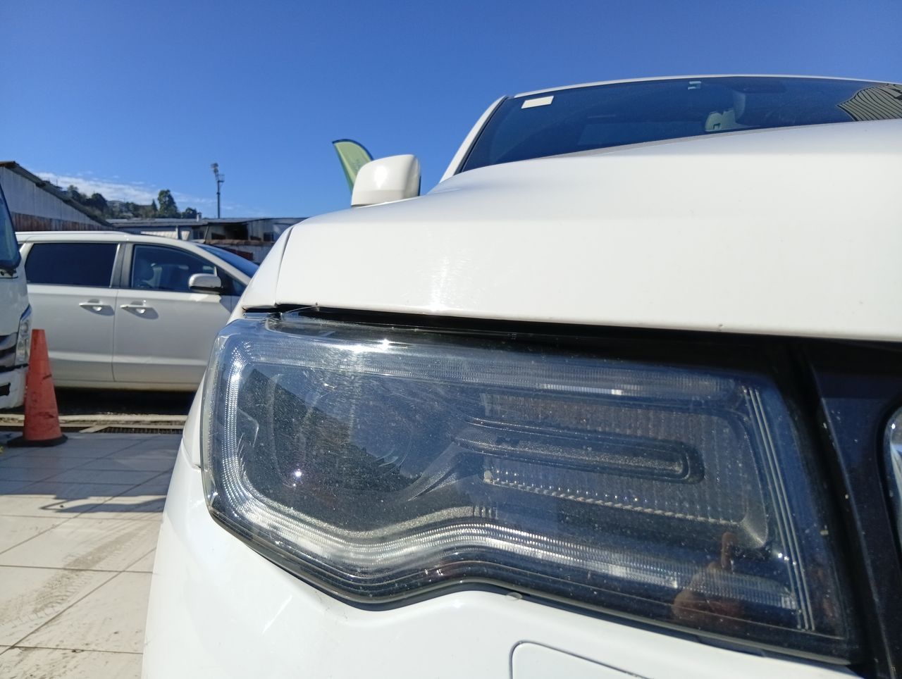 Jeep Grand Cherokee — foto 11 de 28