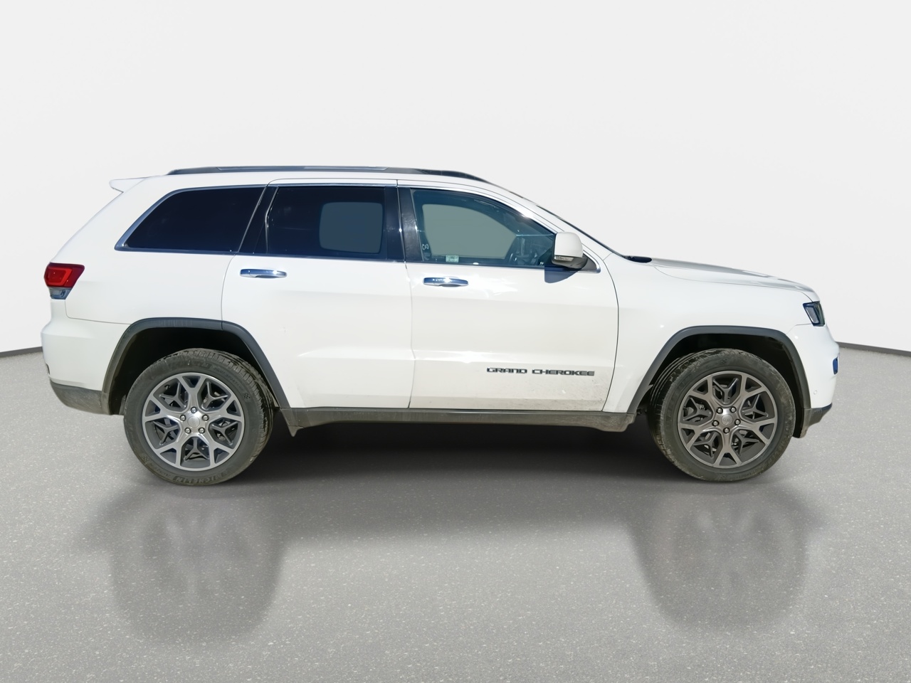 Jeep Grand Cherokee — foto 9 de 36