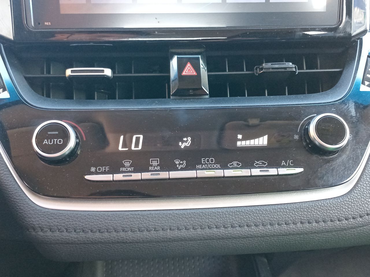 TOYOTA - 28