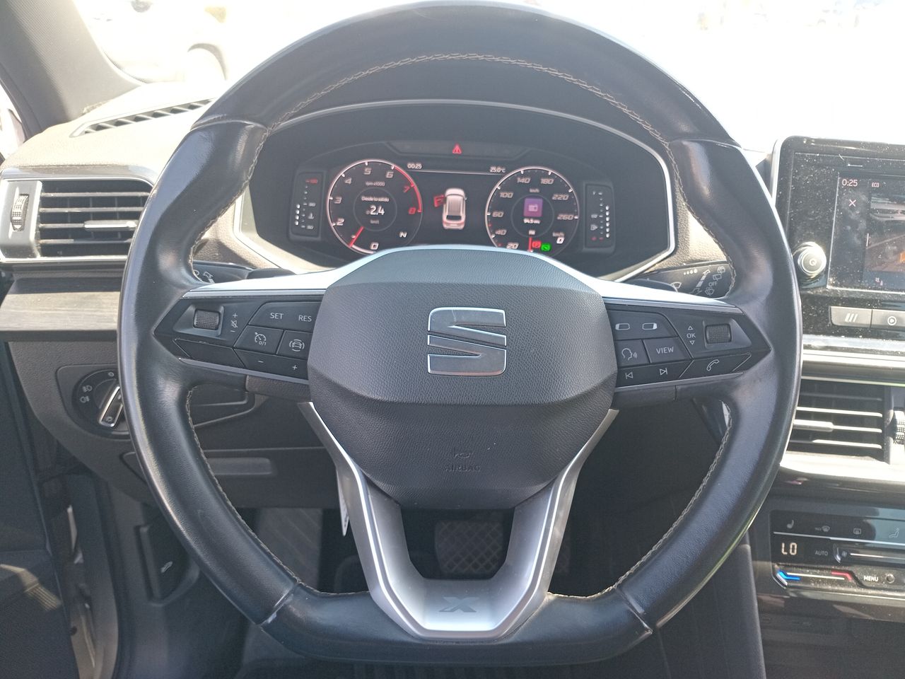 SEAT - 24