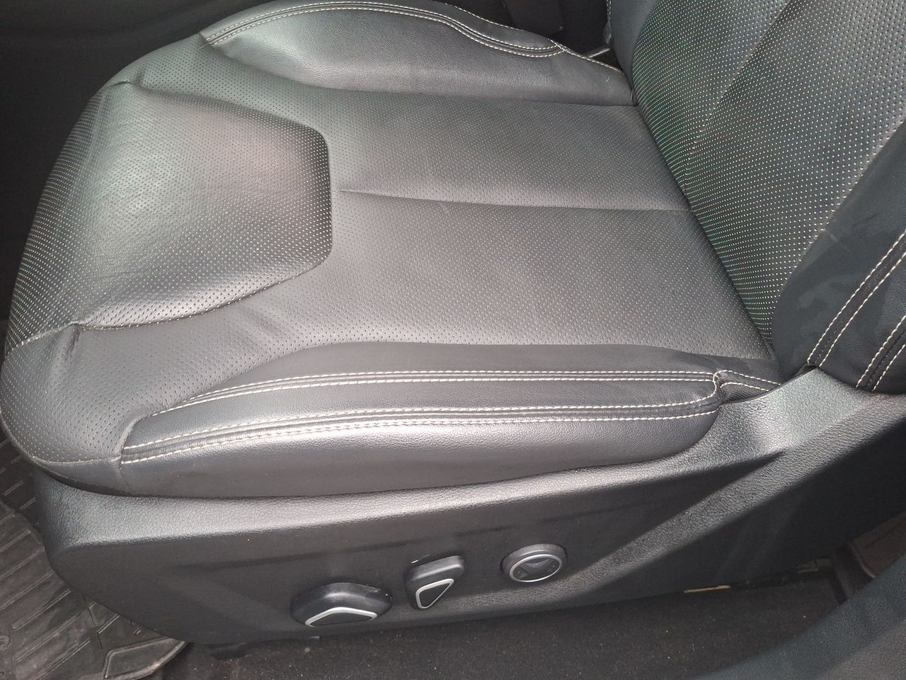 Ford Territory — foto 14 de 27