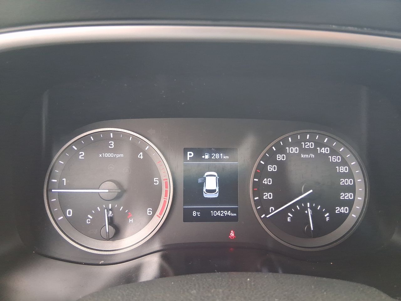 HYUNDAI - 27