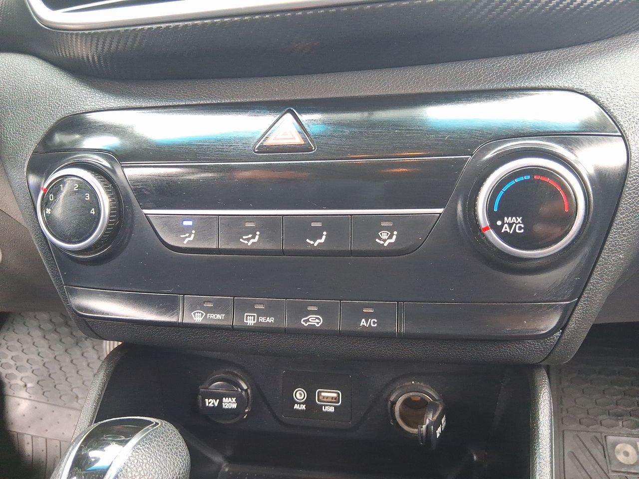 HYUNDAI - 30