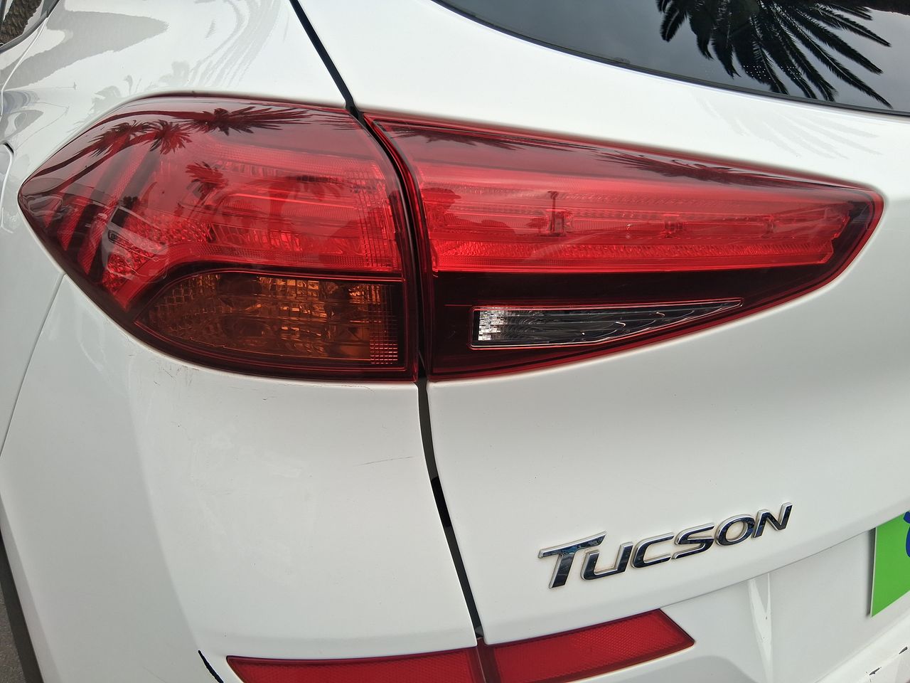 HYUNDAI - 20