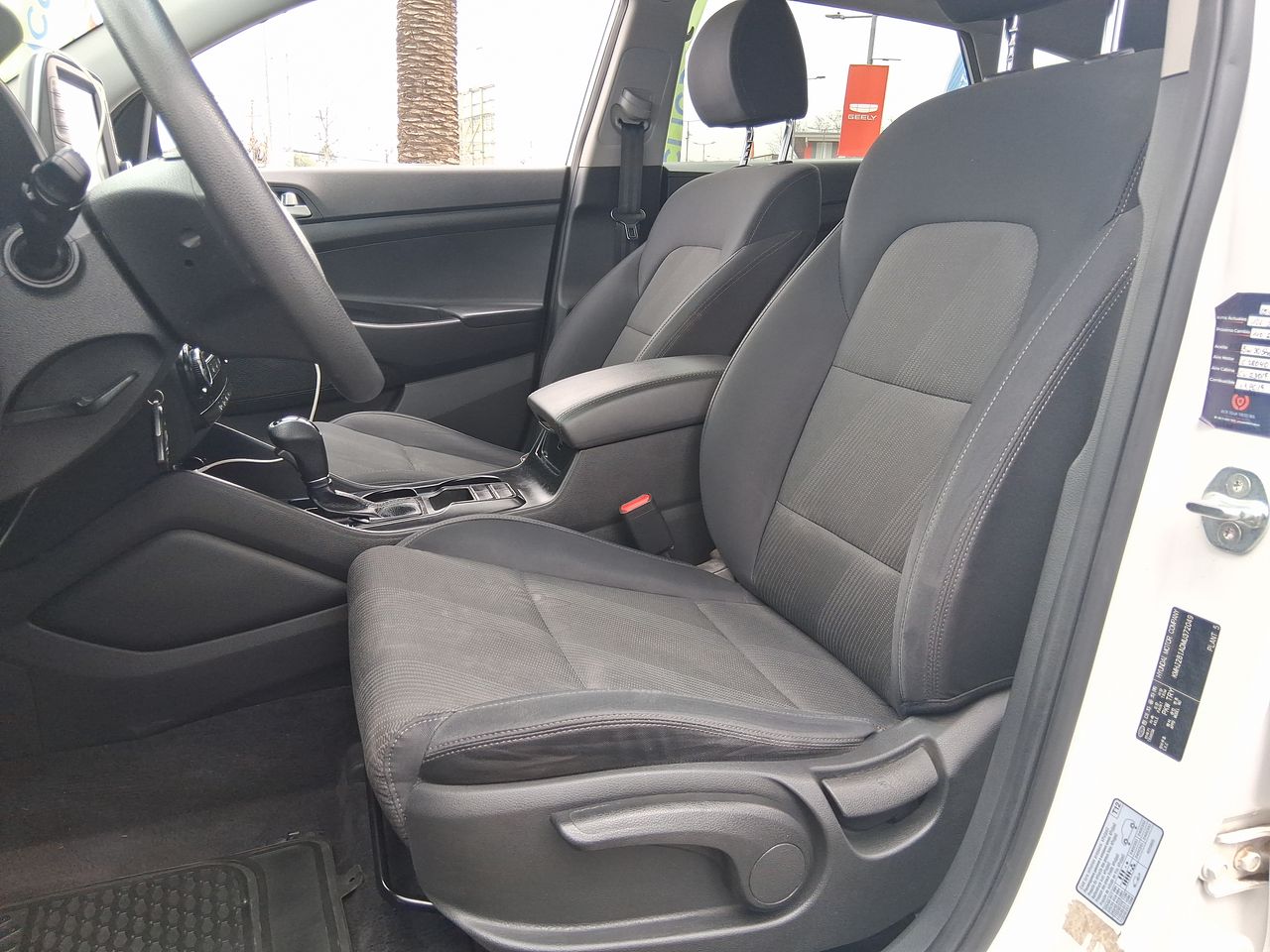HYUNDAI - 24