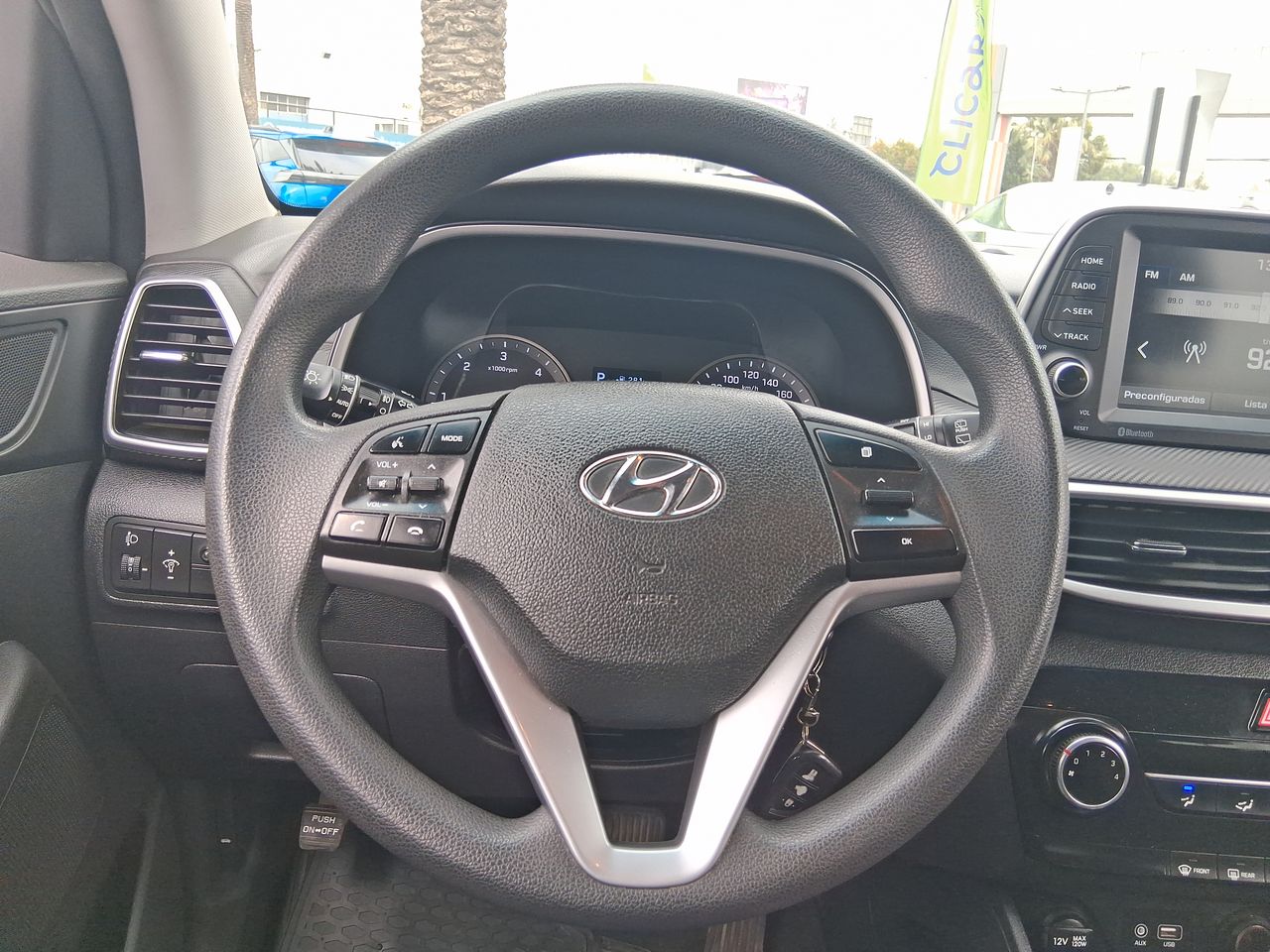 HYUNDAI - 25