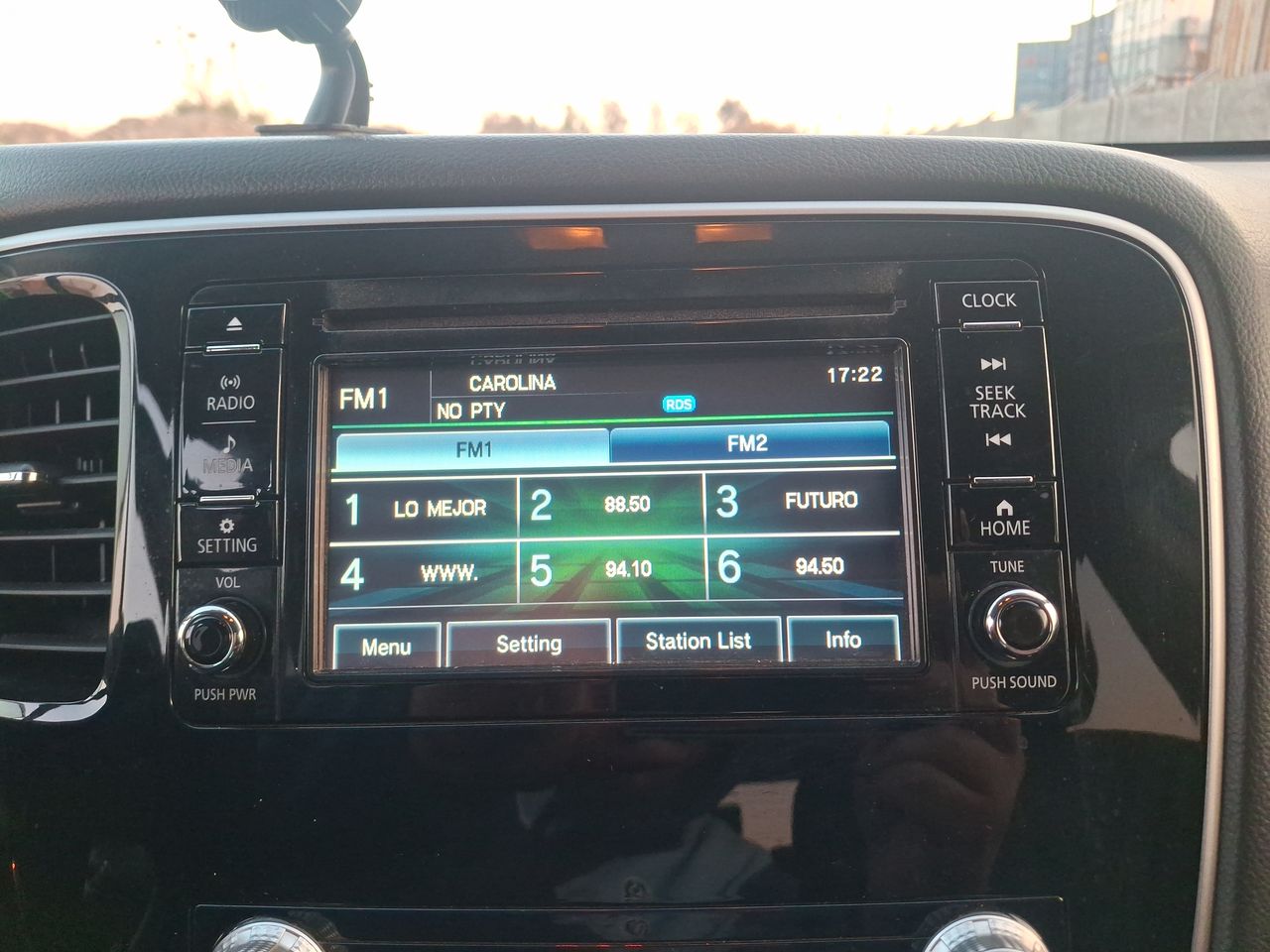 Mitsubishi Outlander — foto 19 de 23