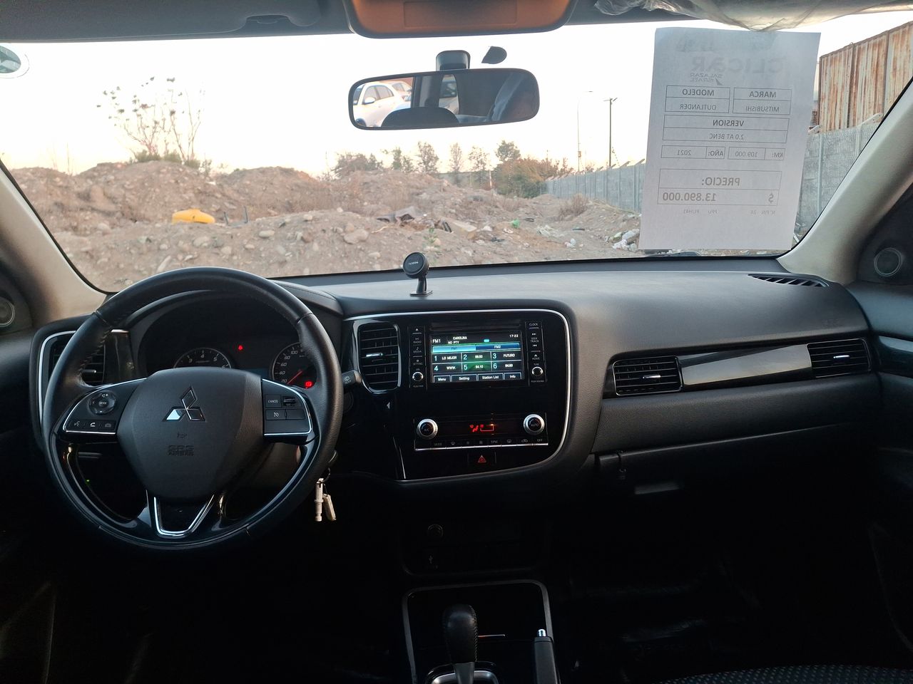 Mitsubishi Outlander — foto 23 de 23