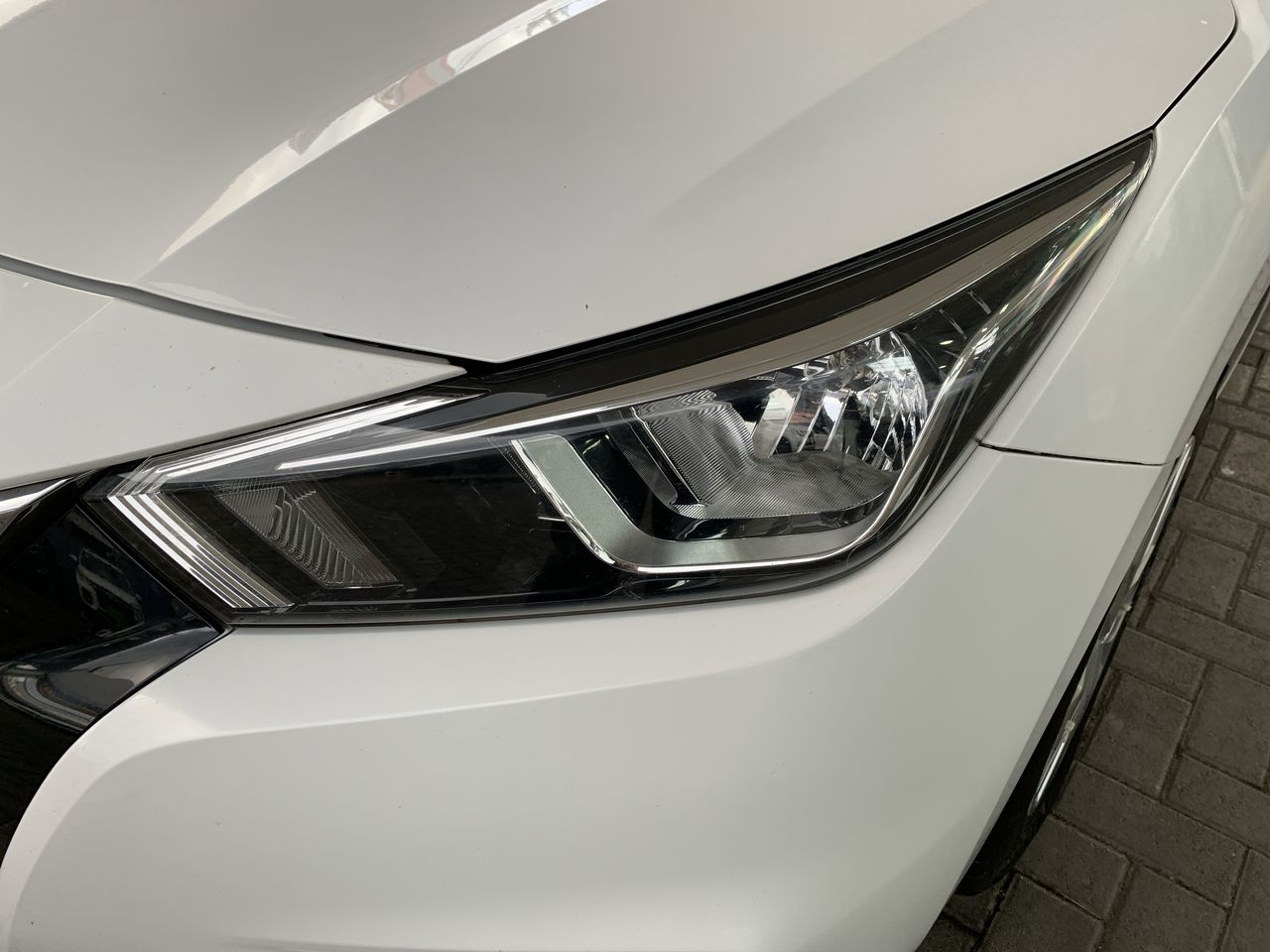 NISSAN - 19