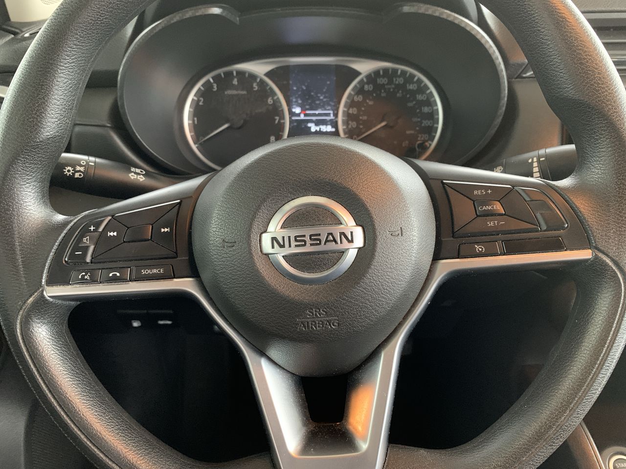 NISSAN - 25