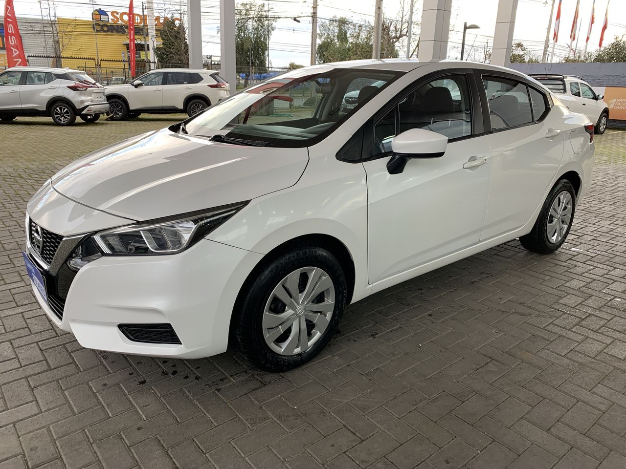NISSAN - 3