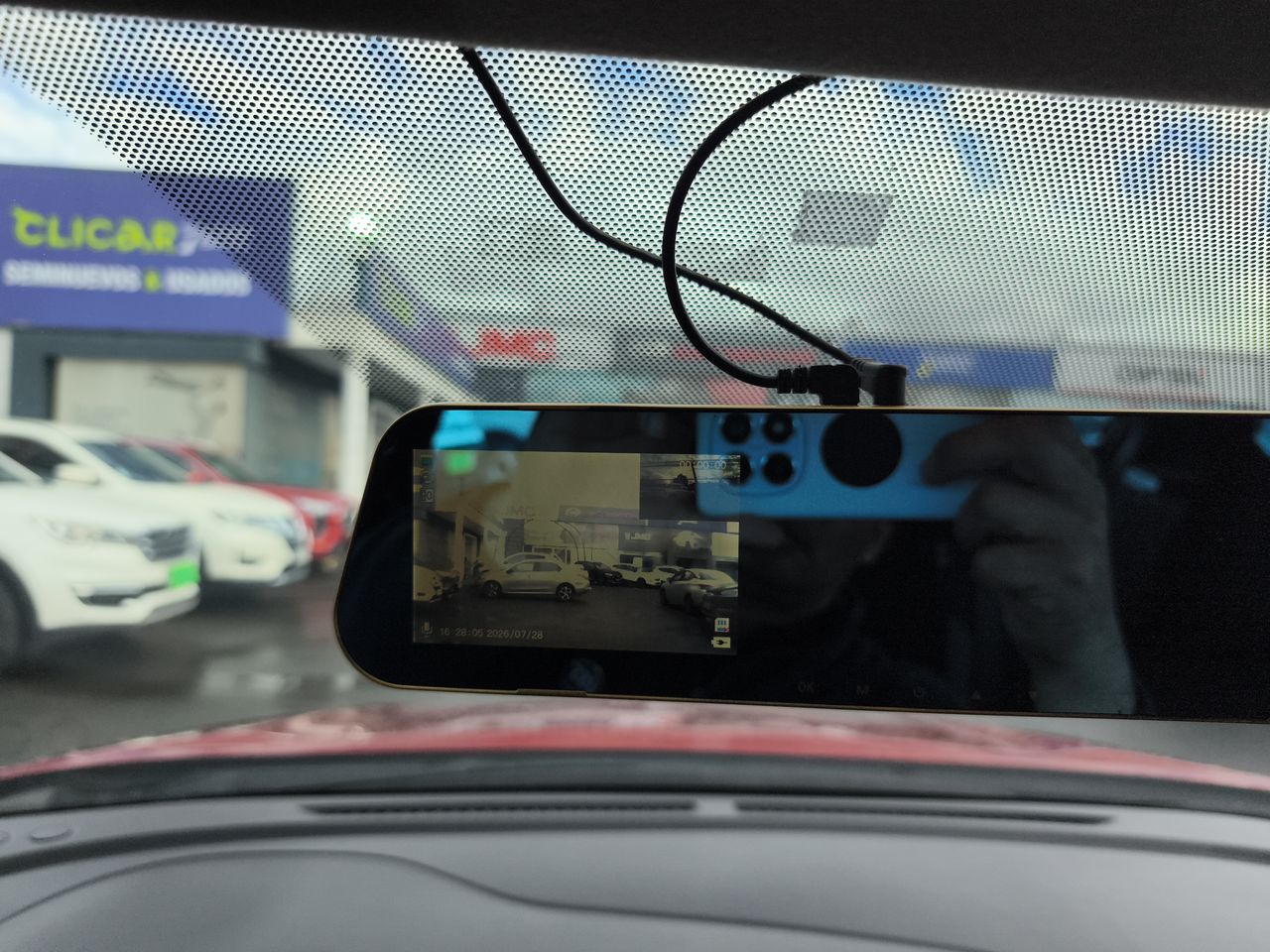 Toyota RAV4 — foto 19 de 25