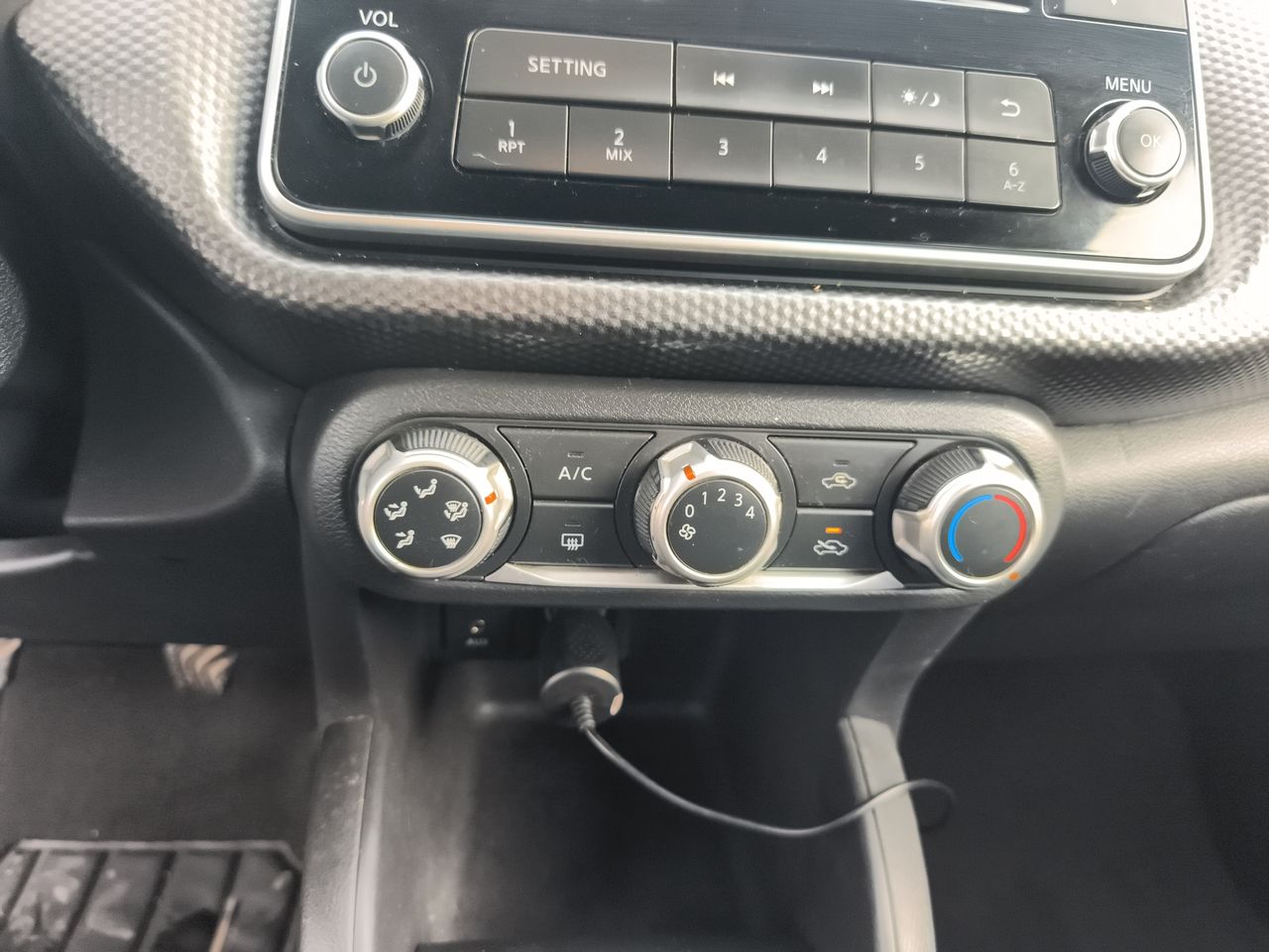 Toyota RAV4 — foto 20 de 25