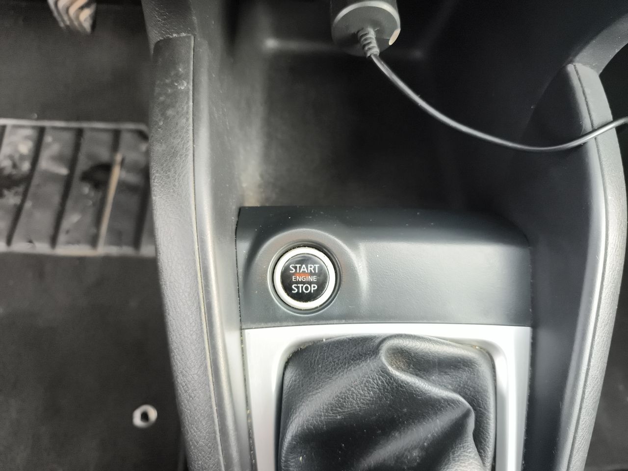 Toyota RAV4 — foto 25 de 25