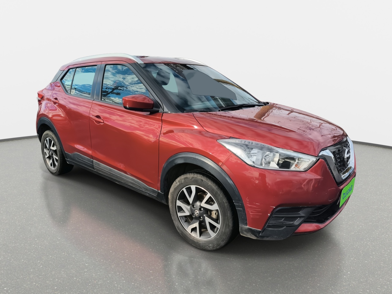 NISSAN