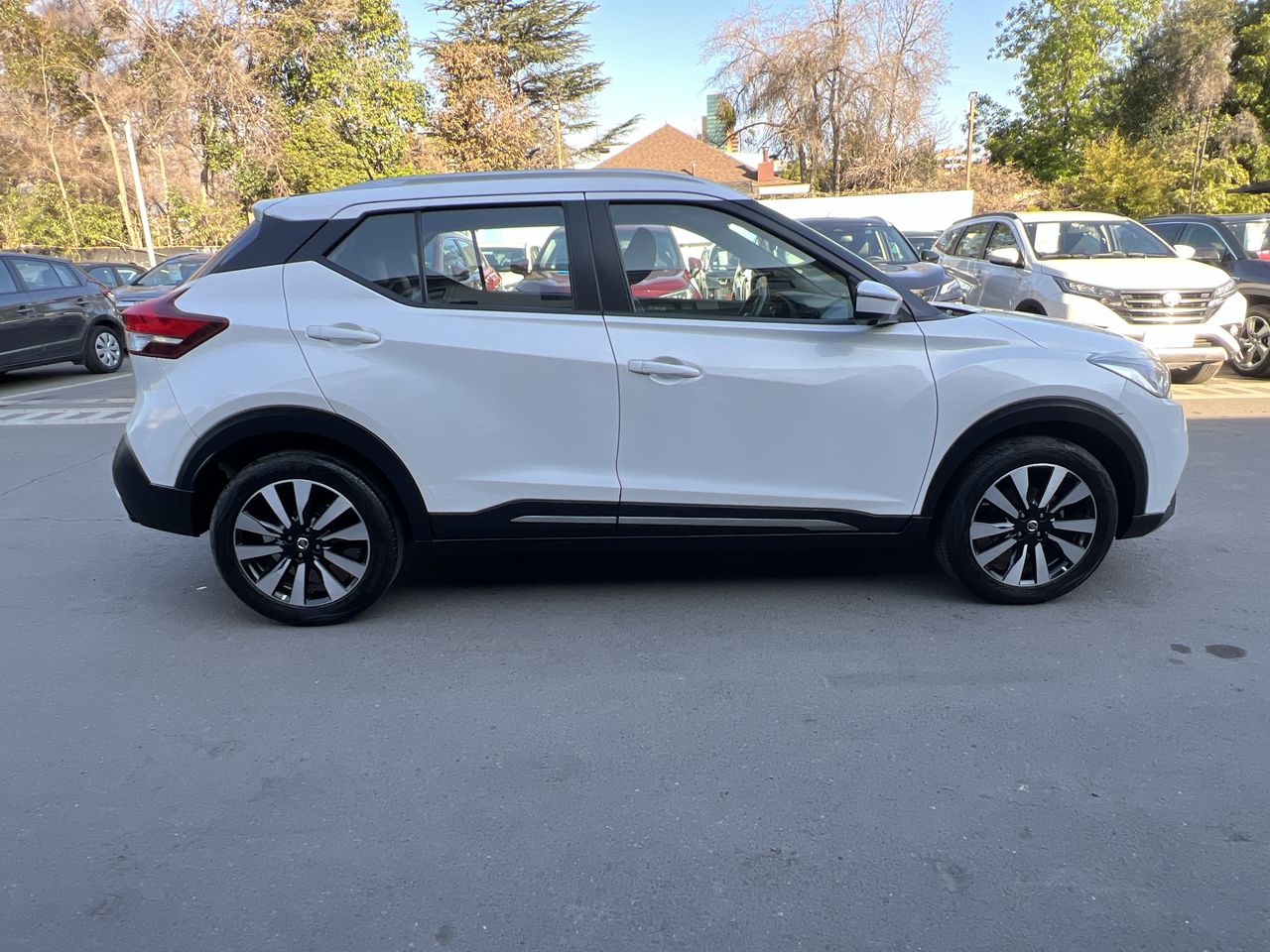 NISSAN - 8