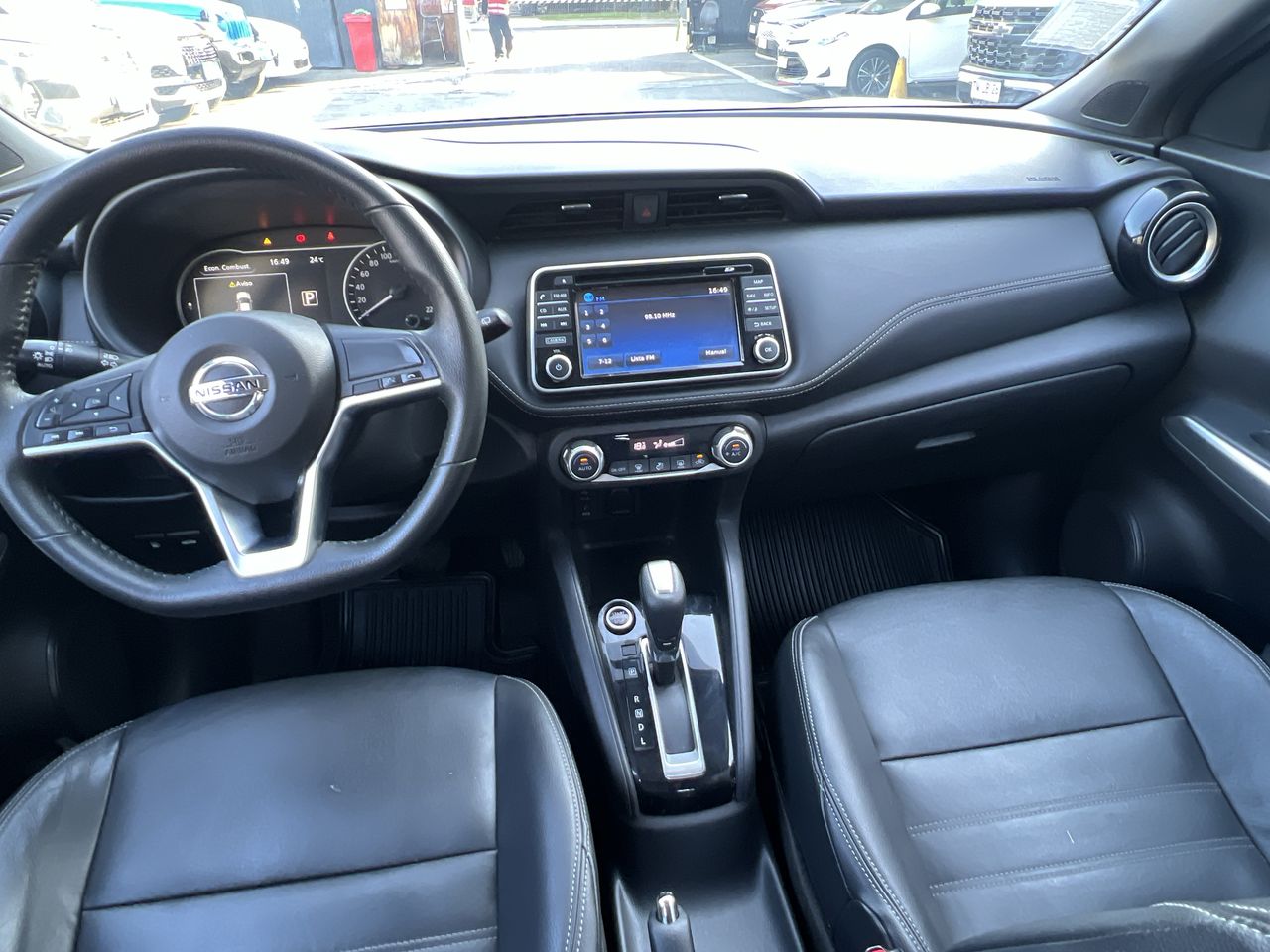 NISSAN - 9