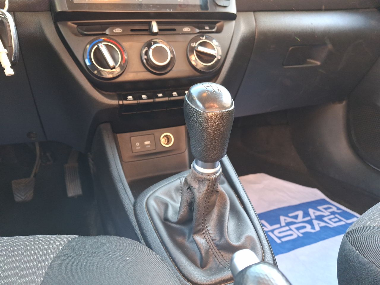 HYUNDAI - 30