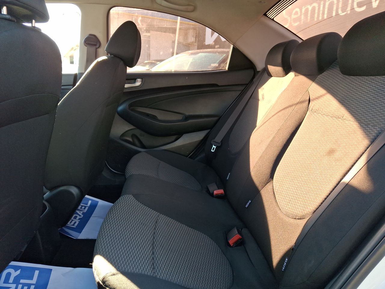 HYUNDAI - 33