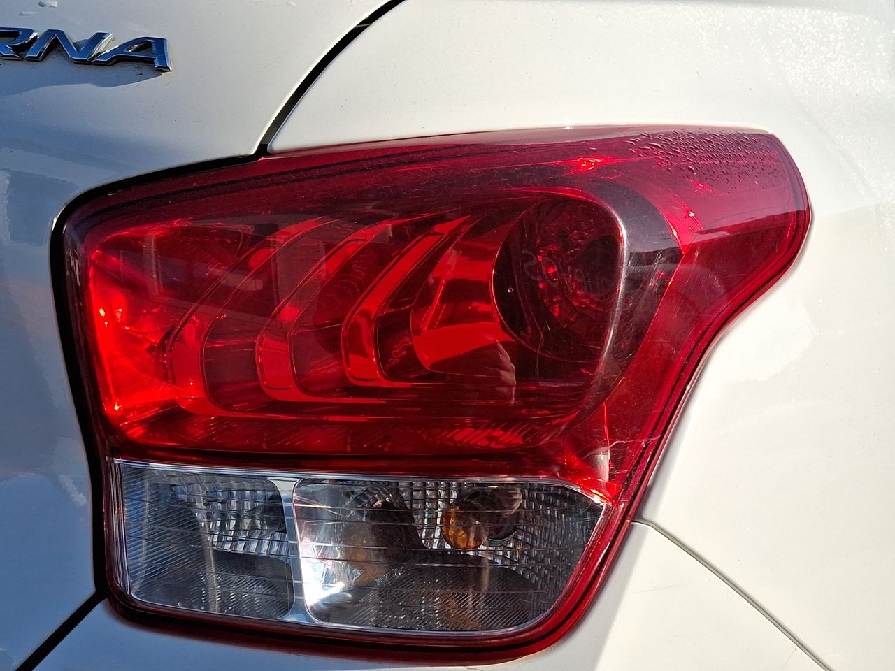 HYUNDAI - 20