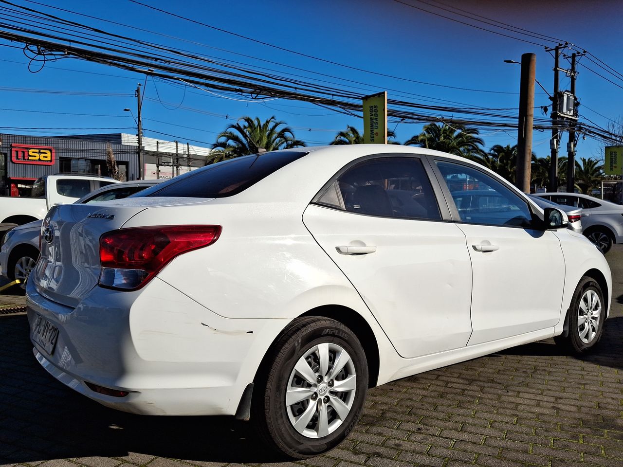 HYUNDAI - 7
