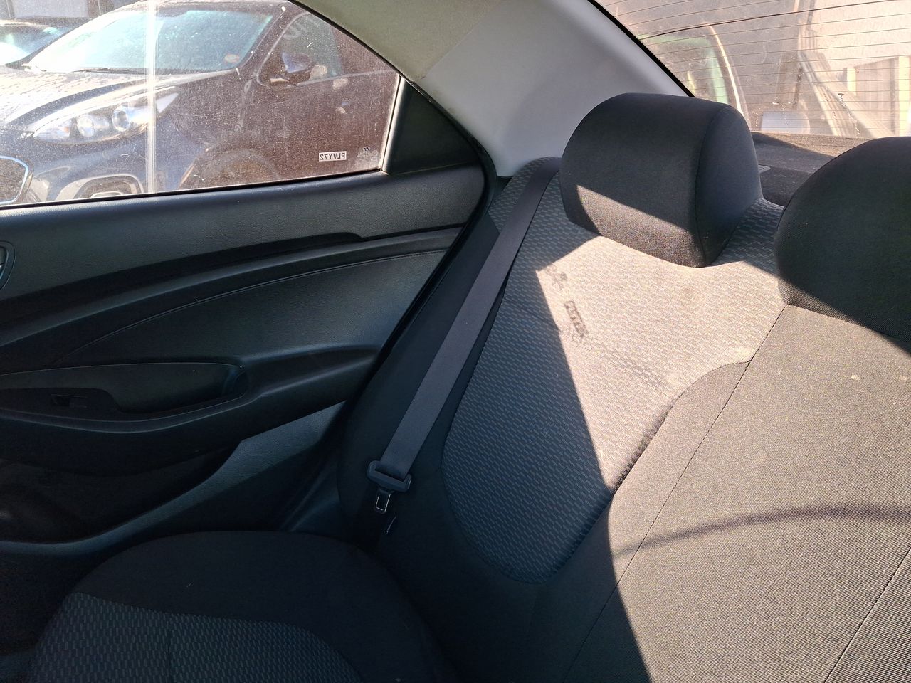 HYUNDAI - 12