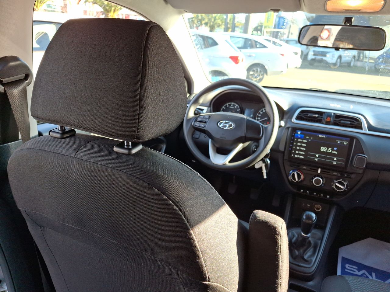 HYUNDAI - 16
