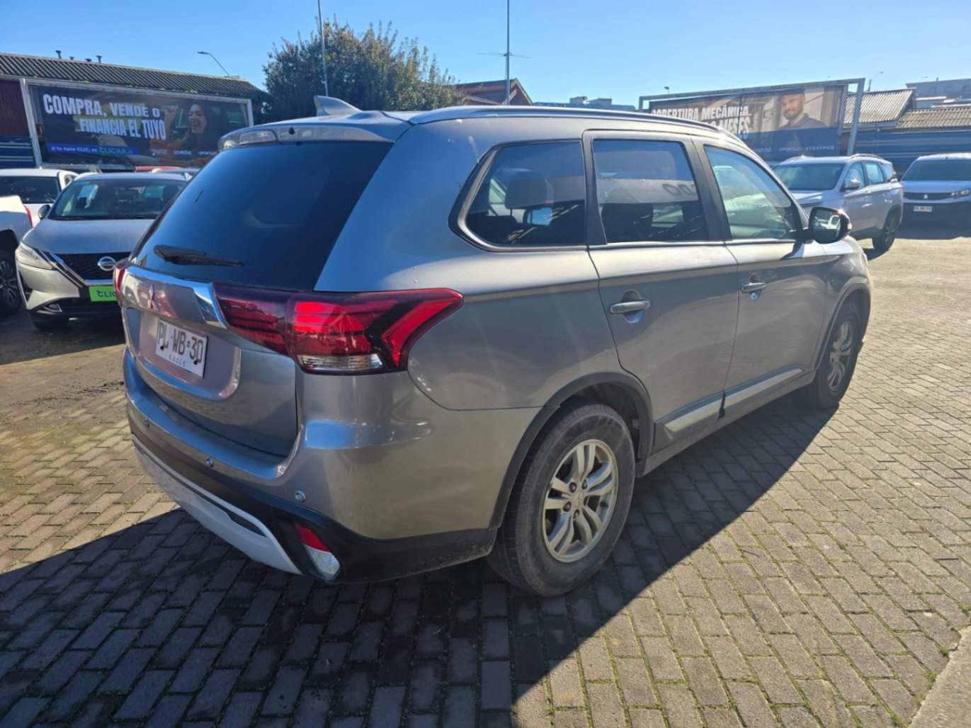 MITSUBISHI - 3